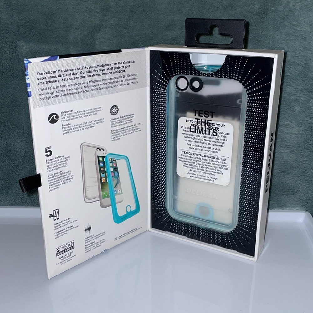 NIB Pelican Marine iPhone 7 Waterproof Case - Picture 2 of 3